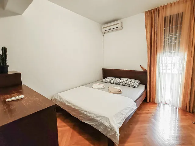 Helle 3-Zimmer-Wohnung, 78 m², Budva
